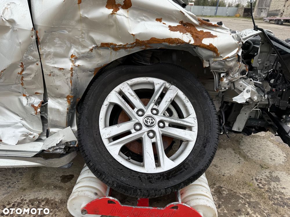 Toyota Corolla 1.8 Hybrid Comfort - 29