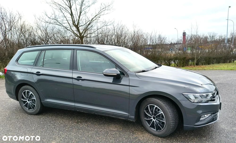 Volkswagen Passat - 2