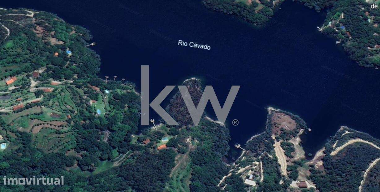 Terreno Gêres - Rio Cavado , Barragem da Caniçada - Grande imagem: 3/7