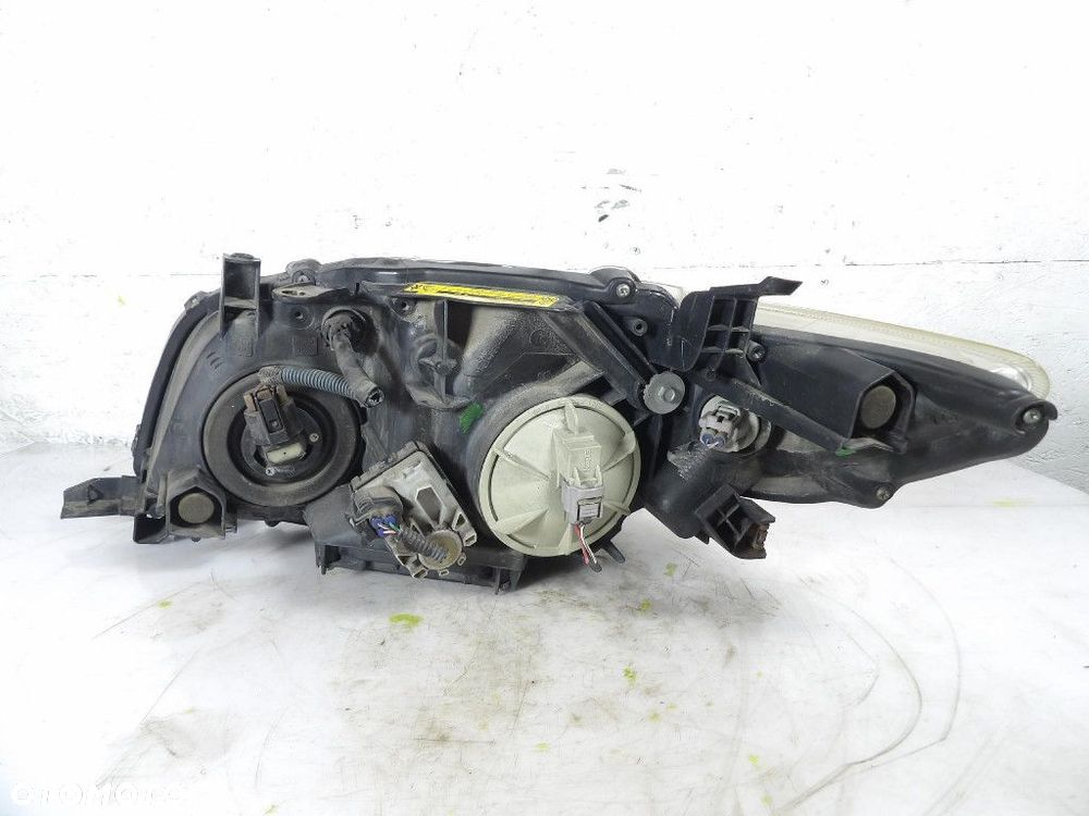 TOYOTA COROLLA E14 E15 LIFT REFLEKTOR PRAWY XENON KOITO 12-520 - 2