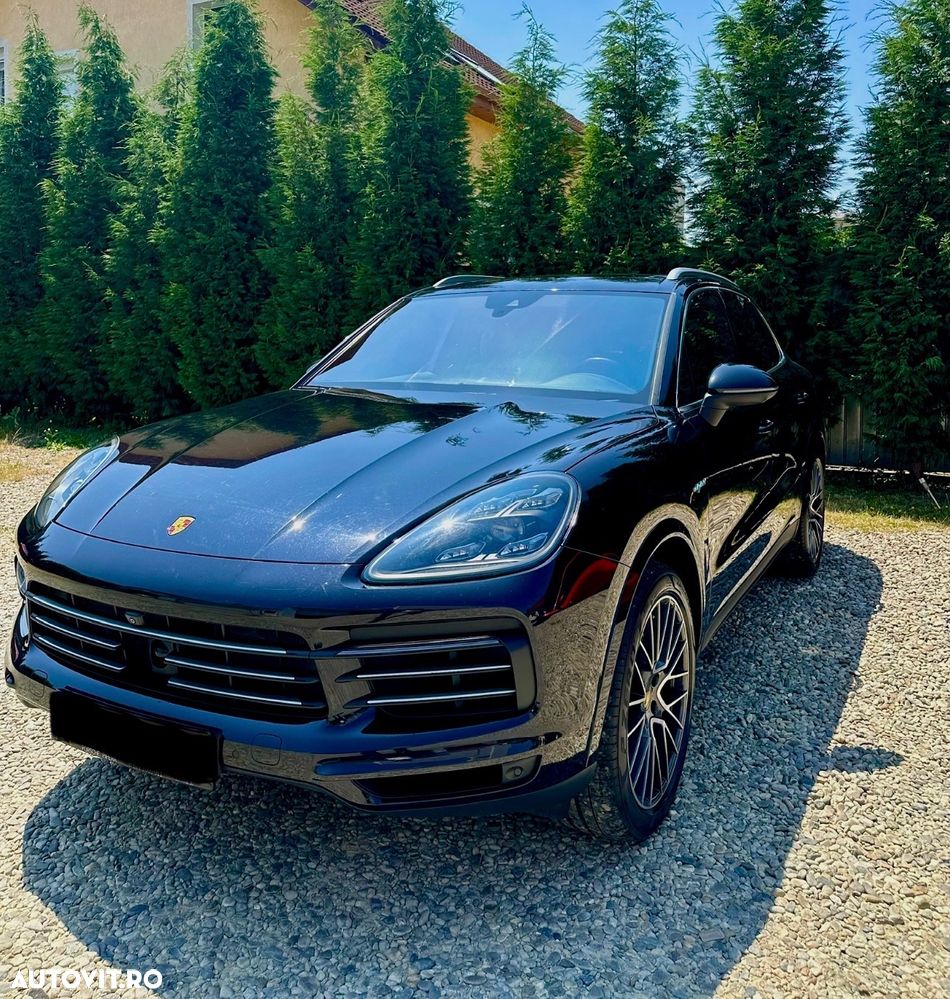 Porsche Cayenne - 1