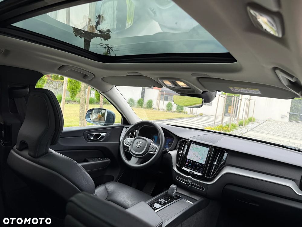 Volvo XC 60 T6 Plug-In Hybrid AWD Inscription - 18