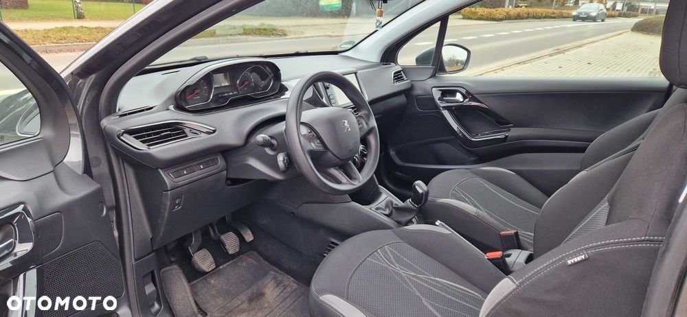 Peugeot 208 68 VTI Active - 10