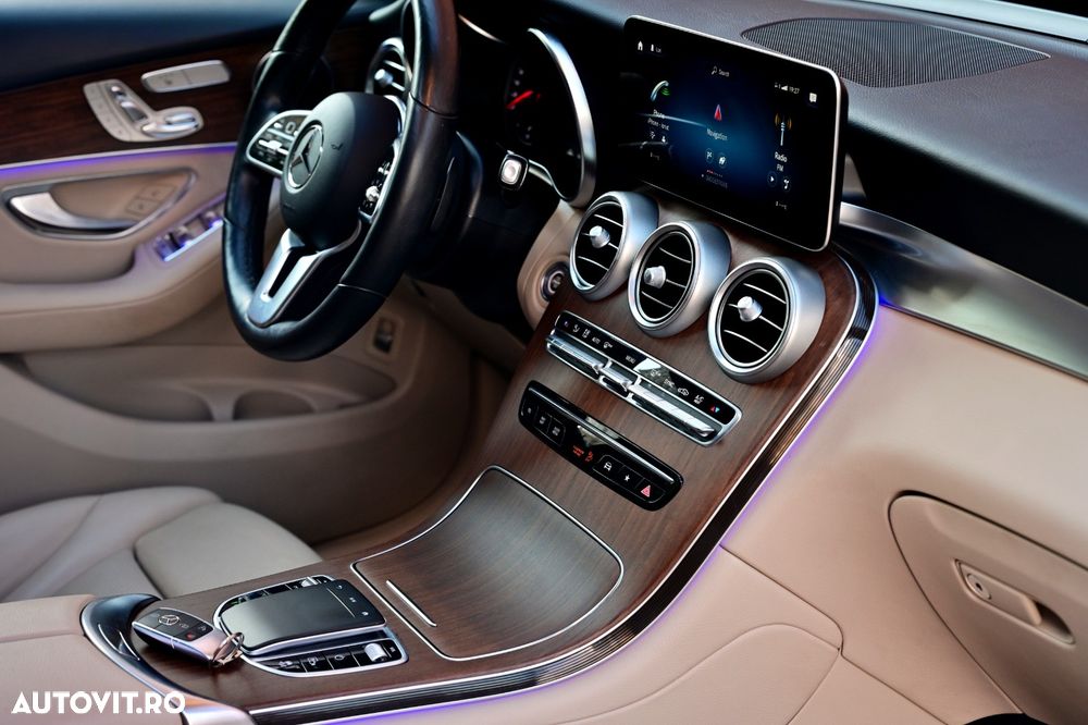 Mercedes-Benz GLC Coupe 300 4MATIC MHEV - 31
