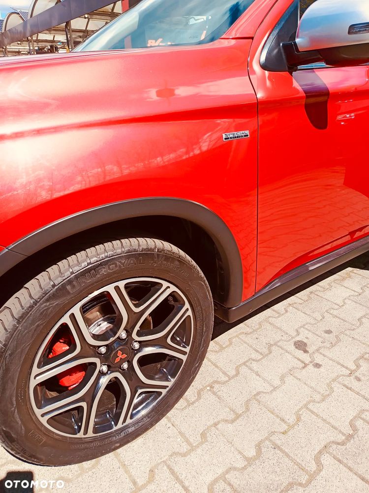 Mitsubishi Outlander 2.2 DID Intense + 4WD - 18