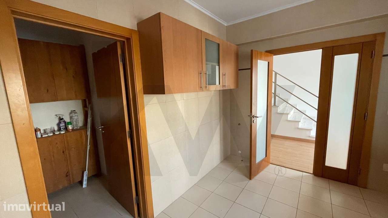 Moradia T3 Exclusiva em Ribamar | Vista Mar Panorâmica & A Pé da Praia - Grande imagem: 5/20