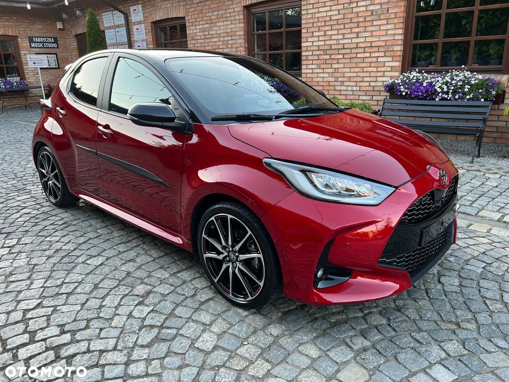 Toyota Yaris Hybrid 1.5 VVT-i GR SPORT - 1