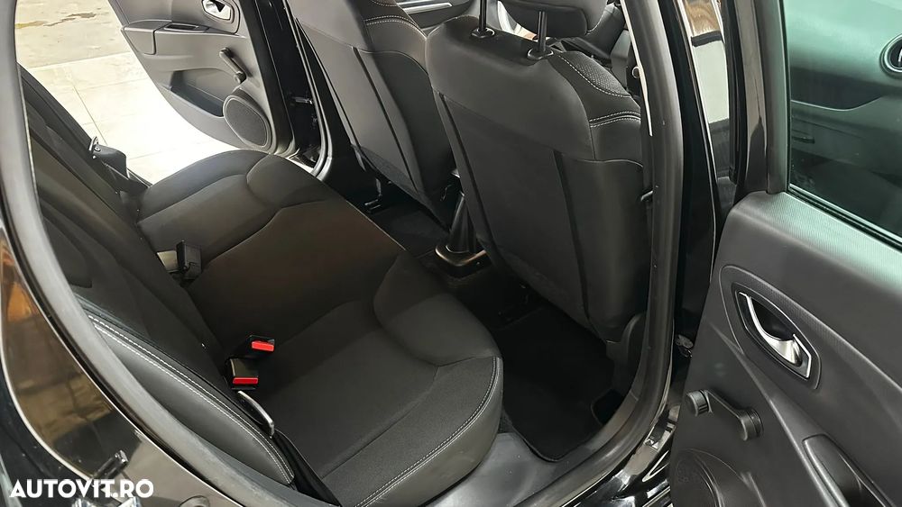 Renault Clio dCi 90 Limited - 8