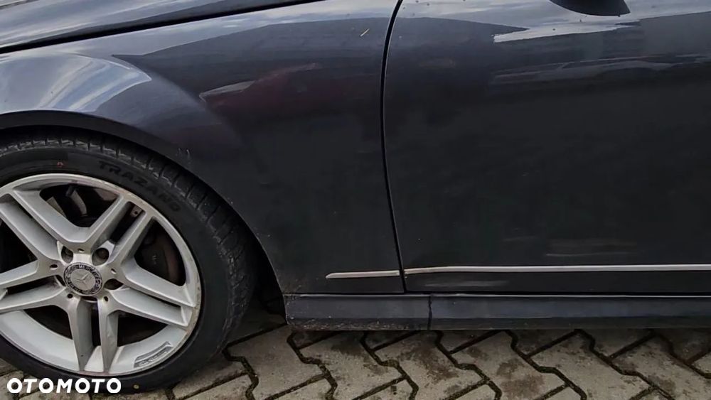 Mercedes-Benz Klasa C 250 (BlueTEC) d 4Matic T 7G-TRONIC AMG Line - 9