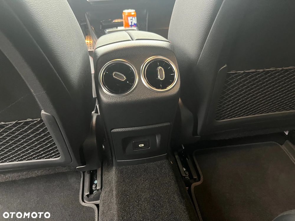 Mercedes-Benz CLA 250 4Matic 8G-DCT AMG Line Advanced Plus - 36