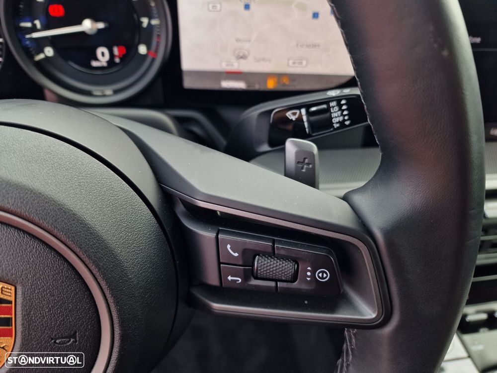 Porsche 911 Série F - 22