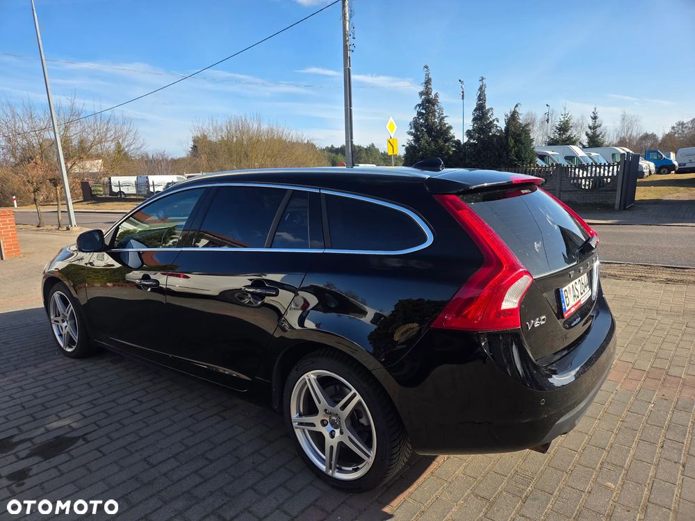 Volvo V60 D4 Geartronic Summum - 6