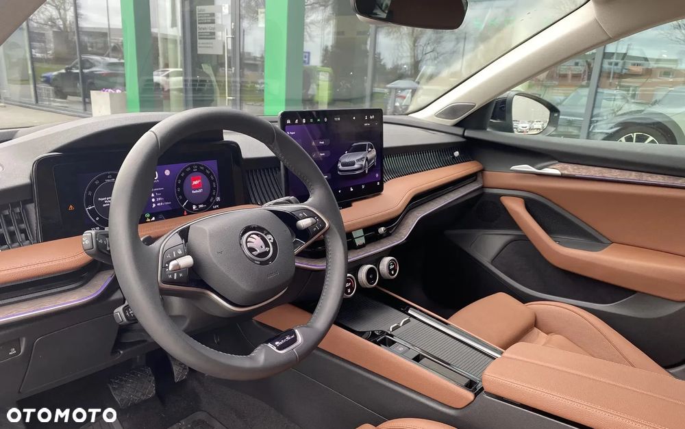 Skoda Superb 2.0 TDI SCR 4x4 L&K DSG - 12