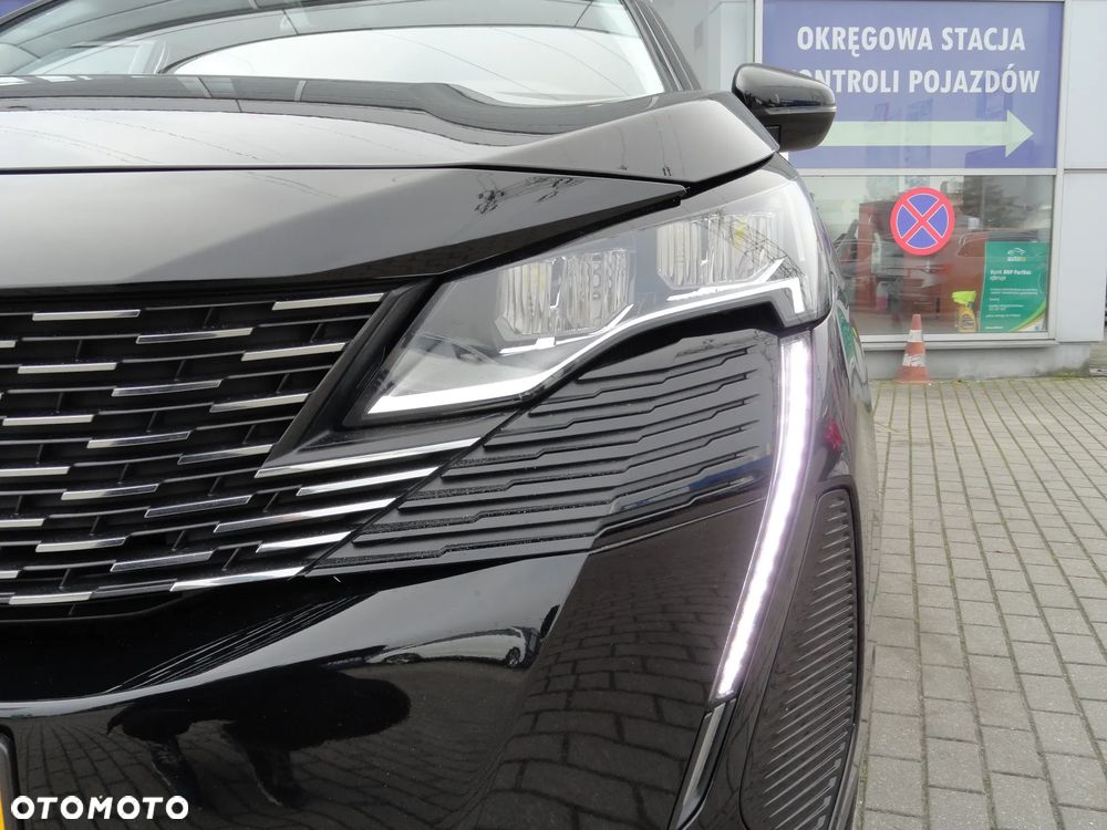 Peugeot 5008 1.5 BlueHDI Allure S&S EAT8 - 28