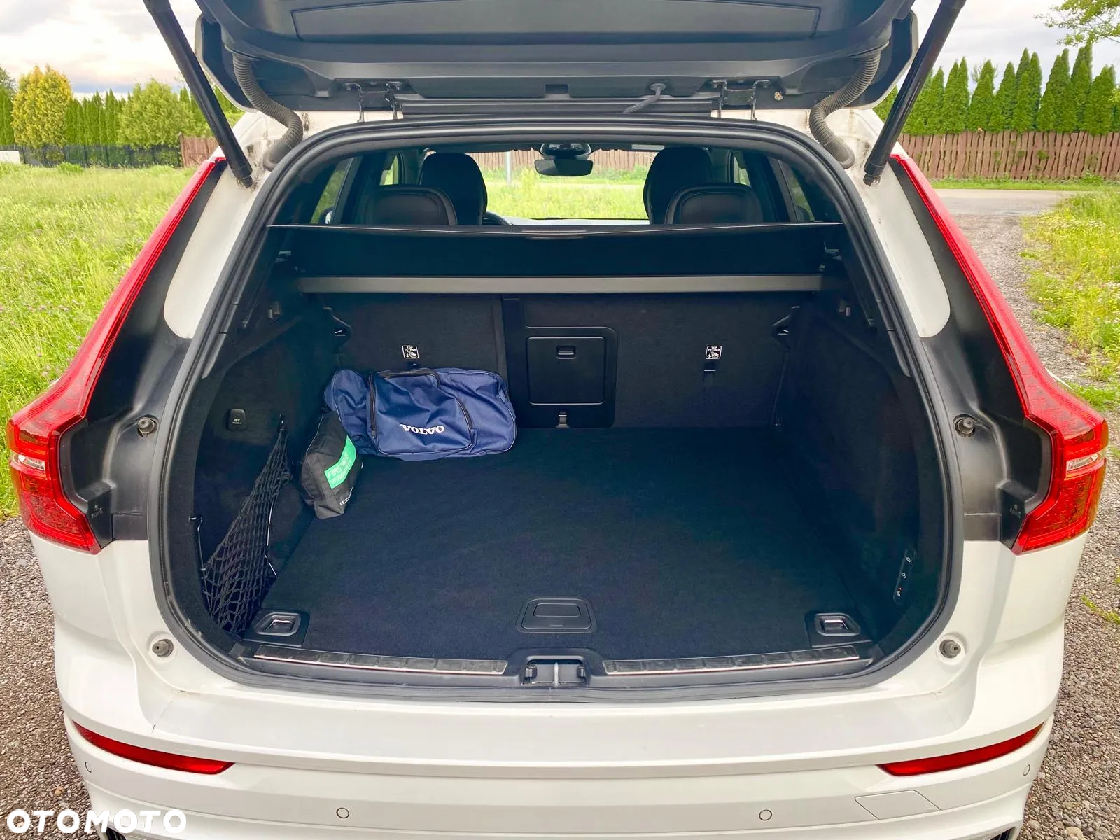 Volvo XC 60 T5 AWD R-Design - 11