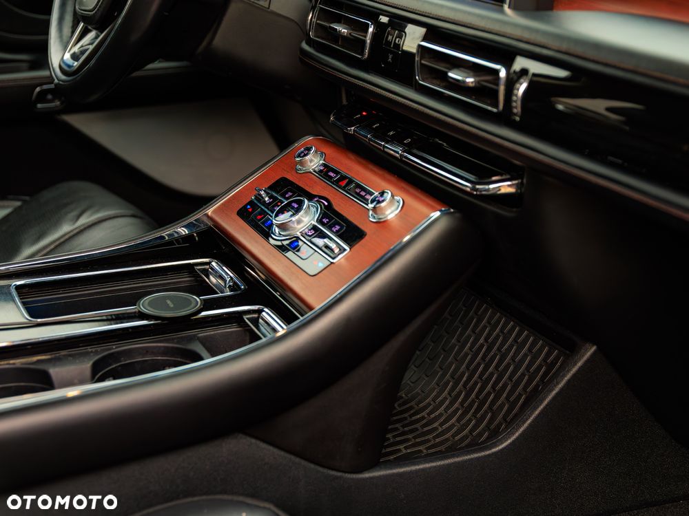 Lincoln Aviator - 28