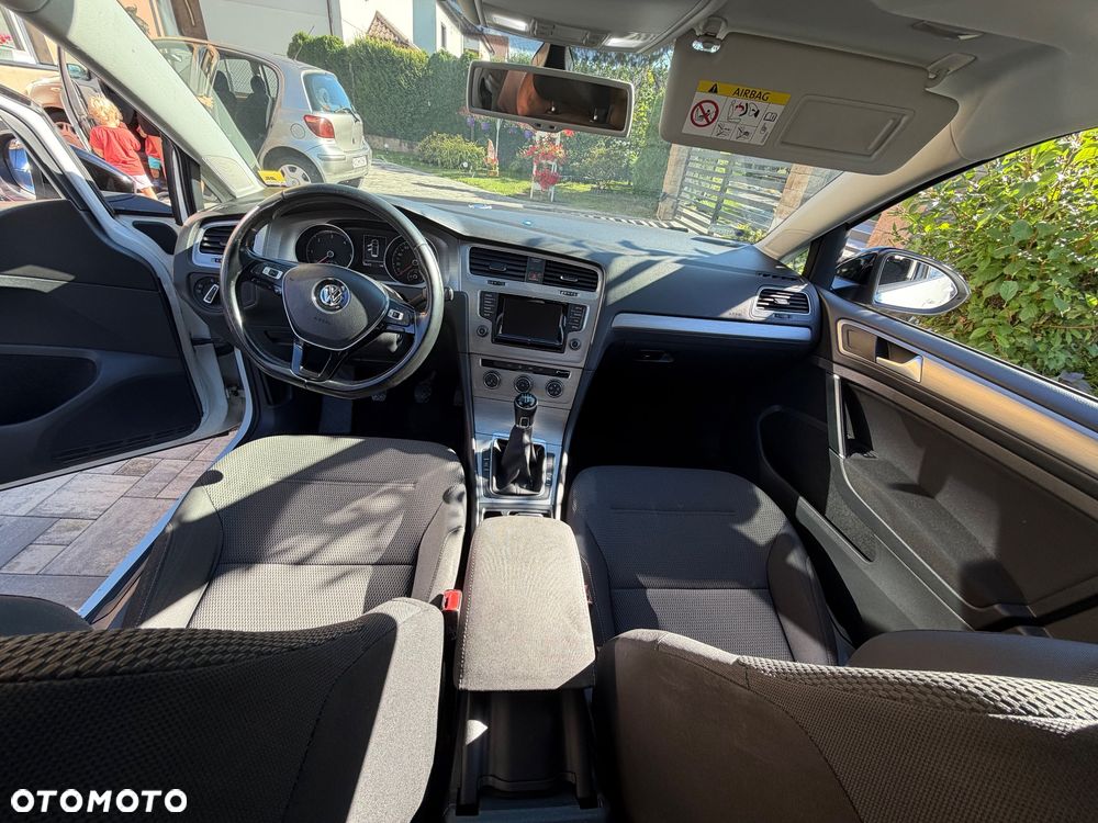 Volkswagen Golf 1.6 TDI BMT Comfortline - 12
