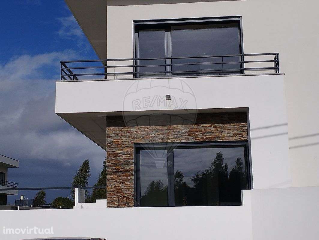 Moradia T4 para arrendamento - Grande imagem: 4/45