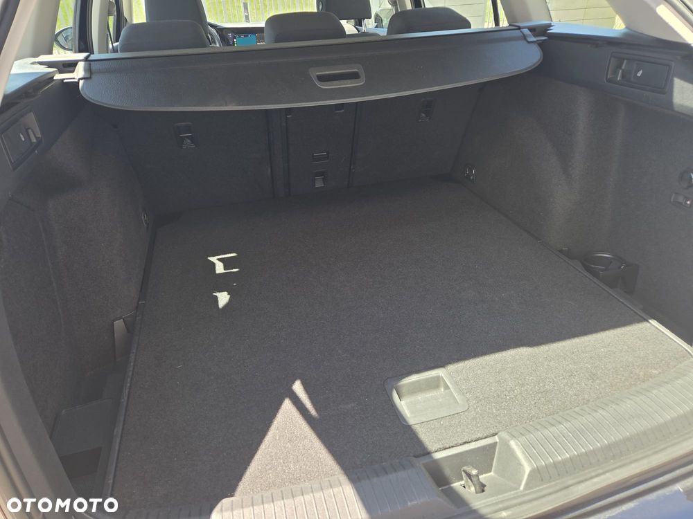 Volkswagen Golf 1.0 eTSI OPF DSG Life - 16