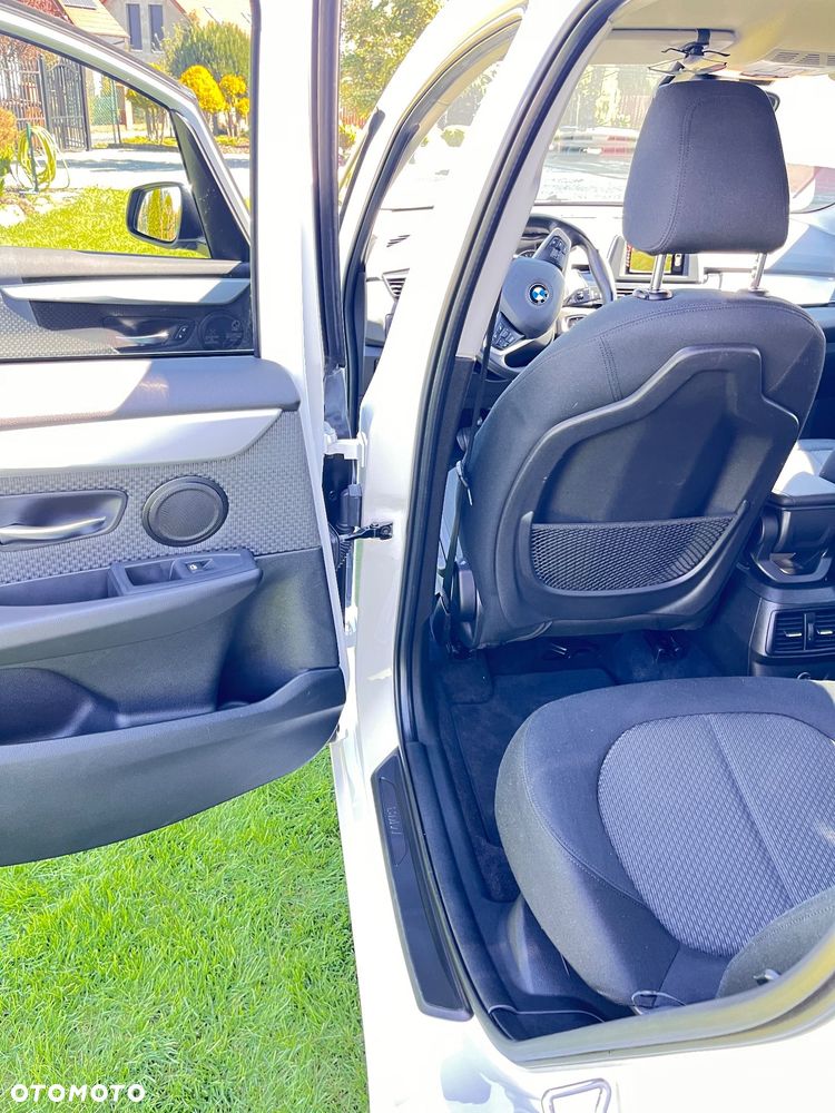 BMW Seria 2 218i - 18