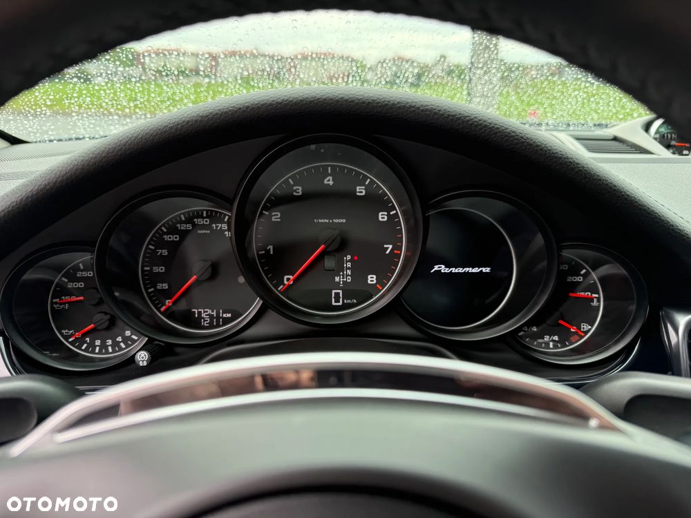 Porsche Panamera PDK Edition - 17