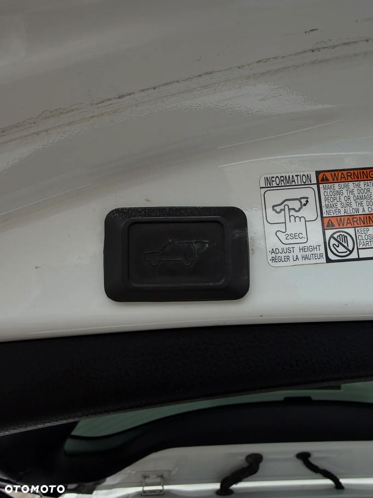 Toyota RAV4 2.0 D-4D Premium 4x2 - 23