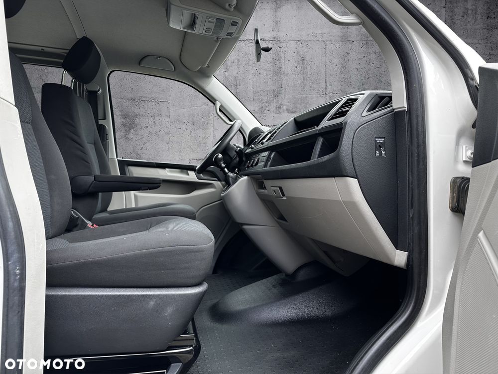 Volkswagen Transporter T6 Long Brygadówka - 11