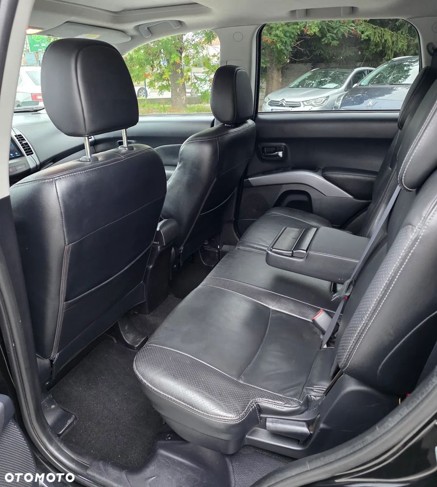 Mitsubishi Outlander 2.2 DI-D 4WD Instyle - 10