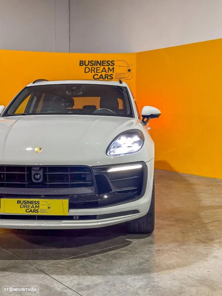 Porsche Macan T - 12