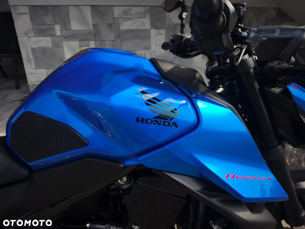 Honda CB - 11