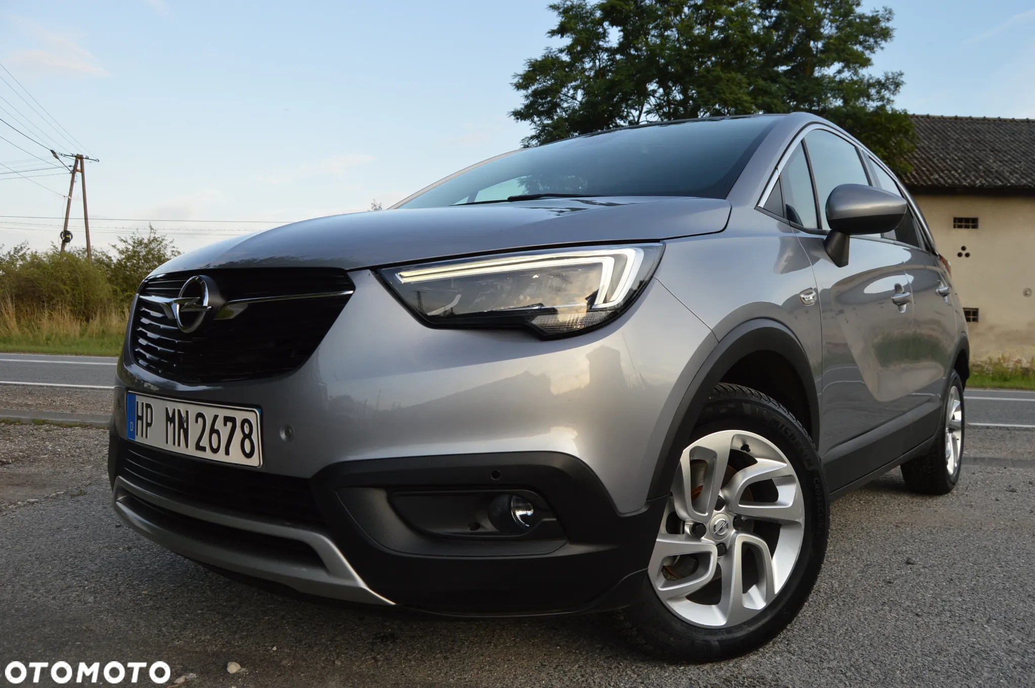 Opel Crossland X 1.2 T Design Line S&S - 3