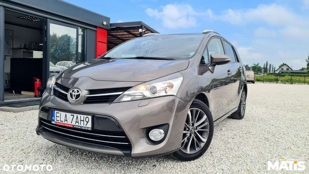 Toyota Verso - 24