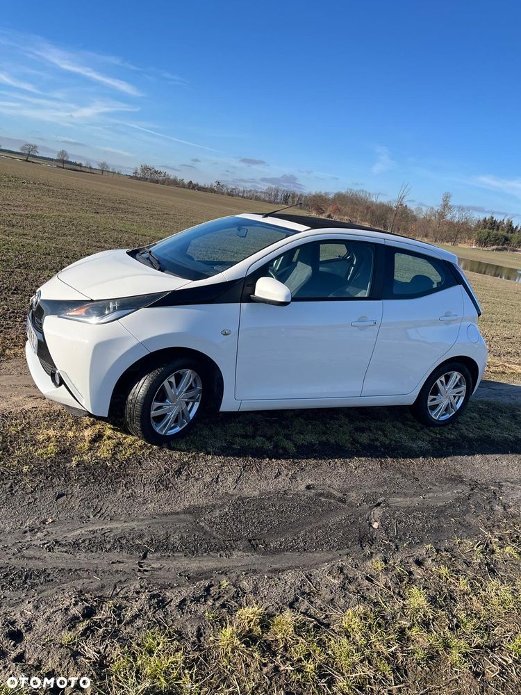 Toyota Aygo x-play - 2