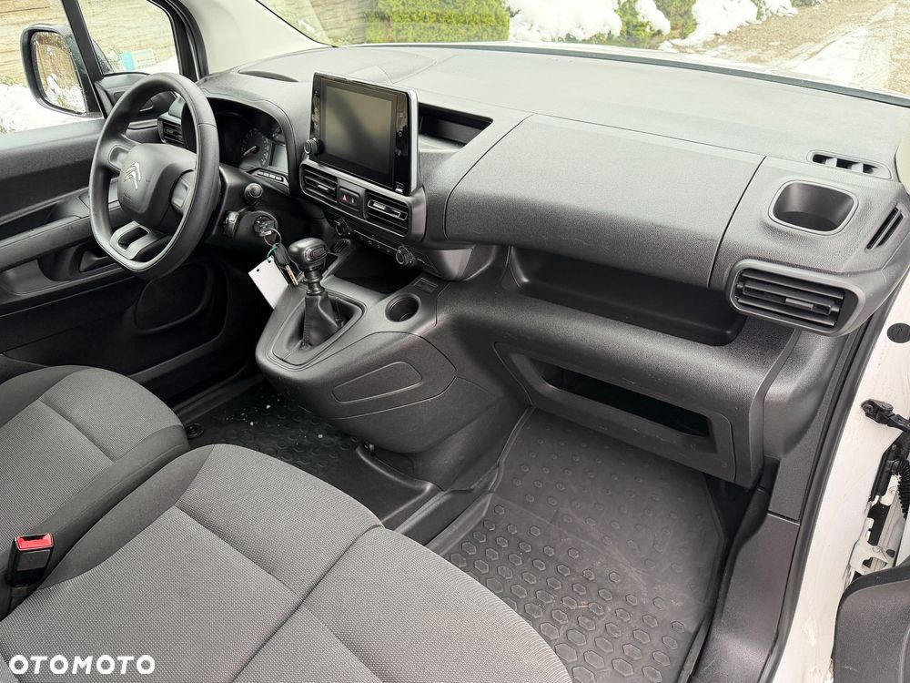 Citroën Berlingo XL Maxi 2022r L2 1.5 Diesel 130PS - 23