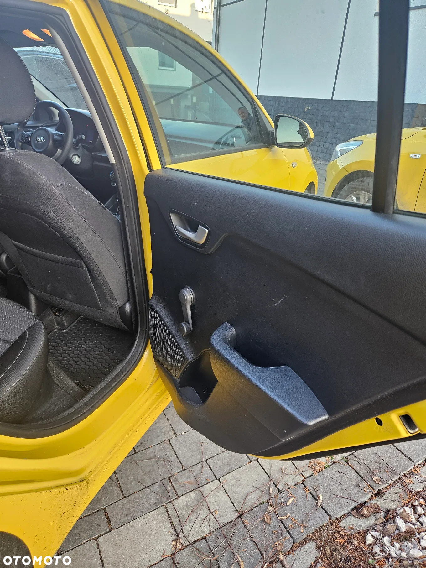 Kia Rio 1.2 M - 8