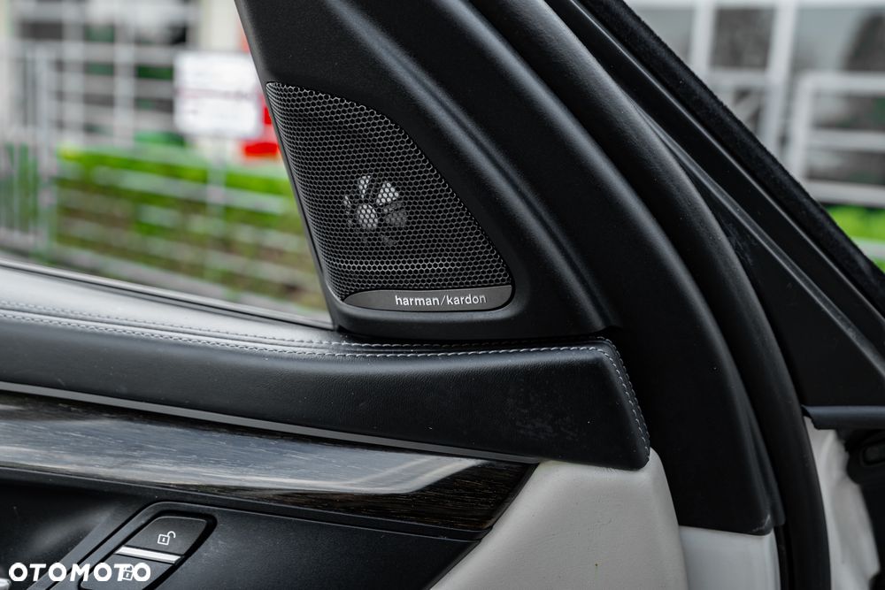 BMW X6 - 31