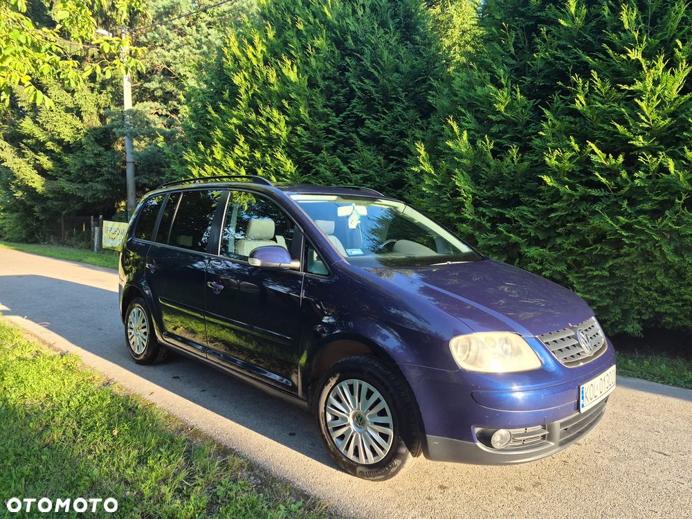 Volkswagen Touran 2.0 TDI Highline - 6