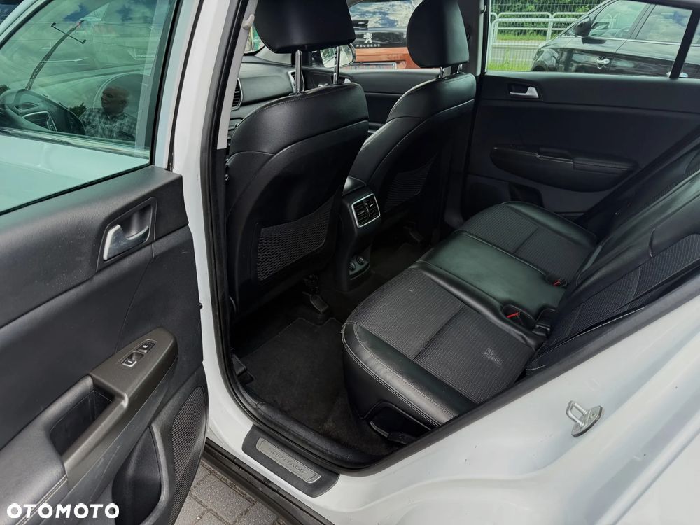 Kia Sportage 1.7 CRDI Business Line 2WD DCT - 9