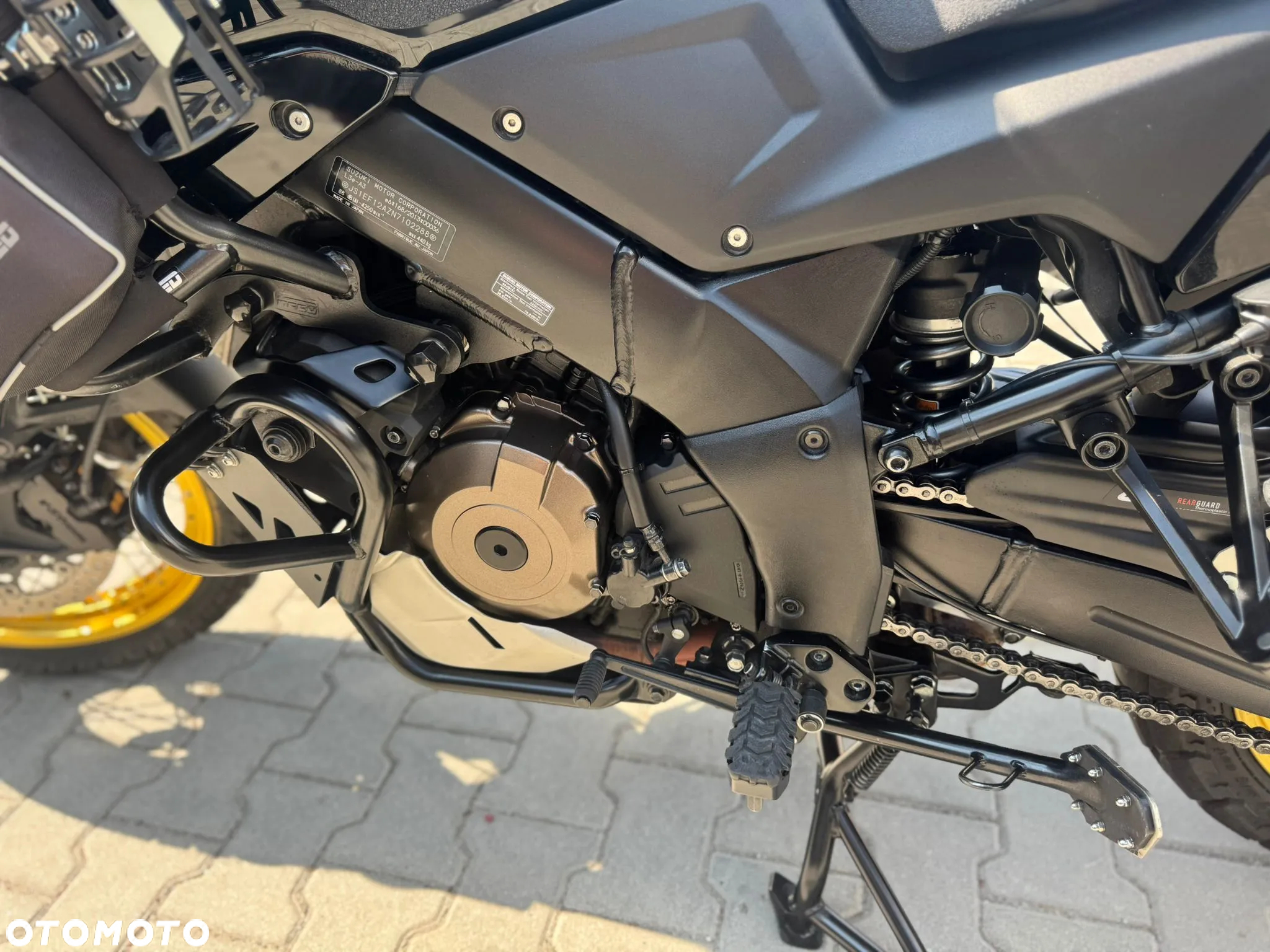 Suzuki V-STROM - 7