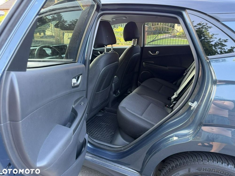 Hyundai Kona 49kWh Executive Plus - 24