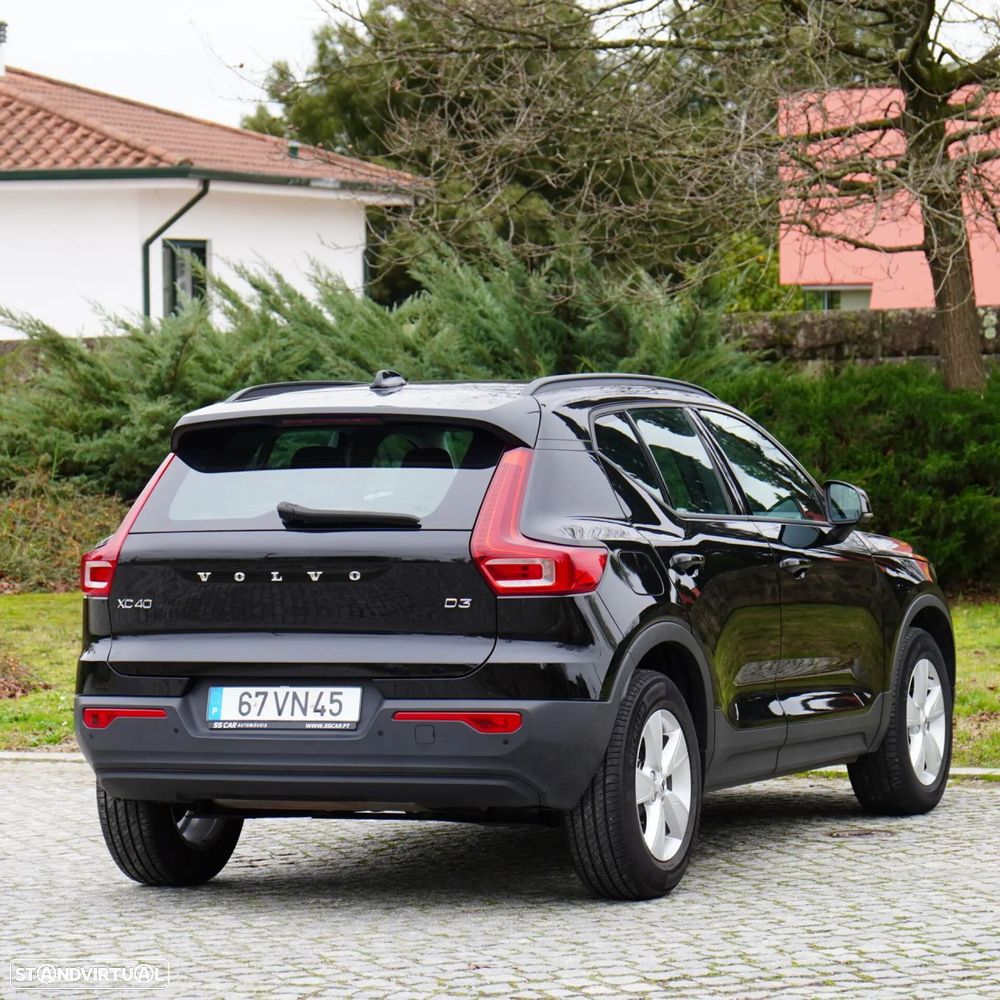 Volvo XC 40 2.0 D3 - 33