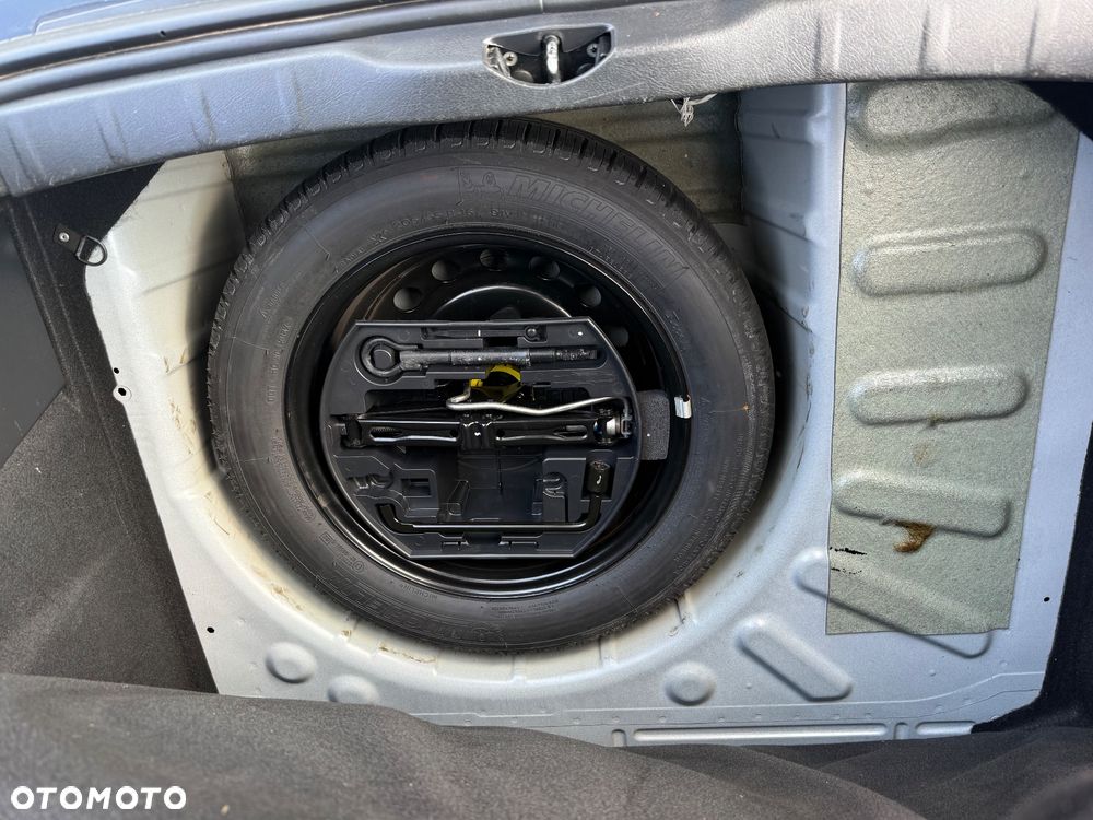 Citroën C4 HDi 110 FAP Style - 16