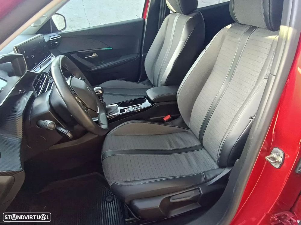 Peugeot 2008 1.5 BlueHDi Allure Pack EAT8 - 34