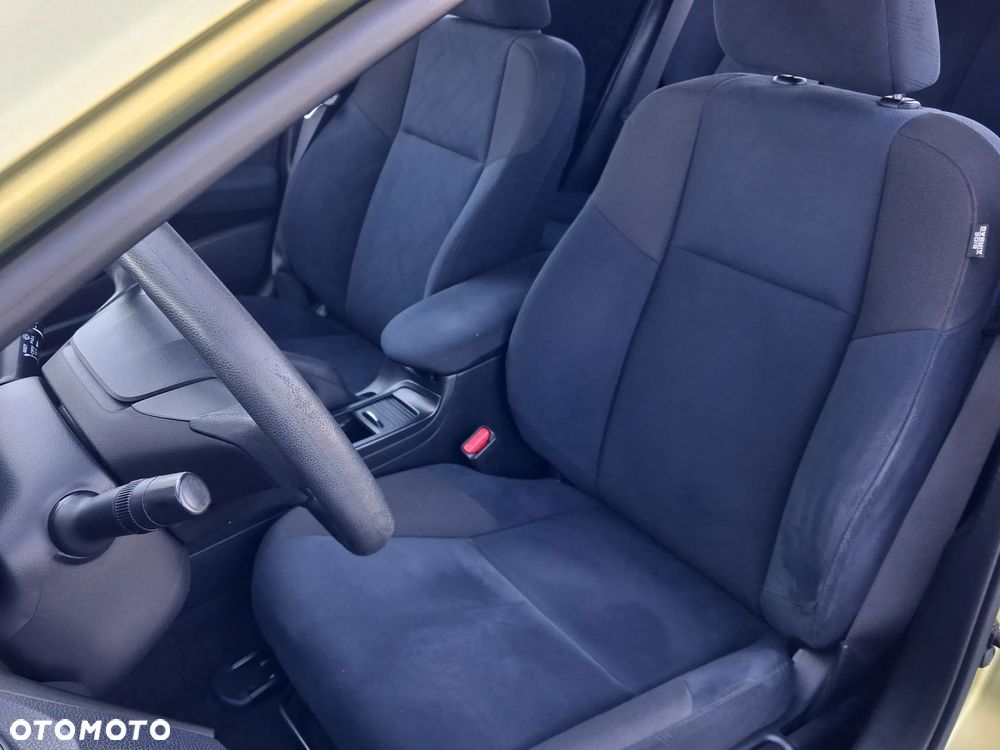 Honda Civic 1.4 i-VTEC Comfort - 26