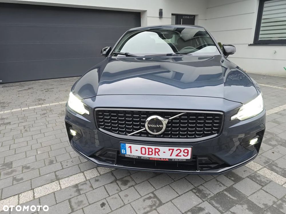 Volvo S60 B5 B AWD Ultimate Dark - 2