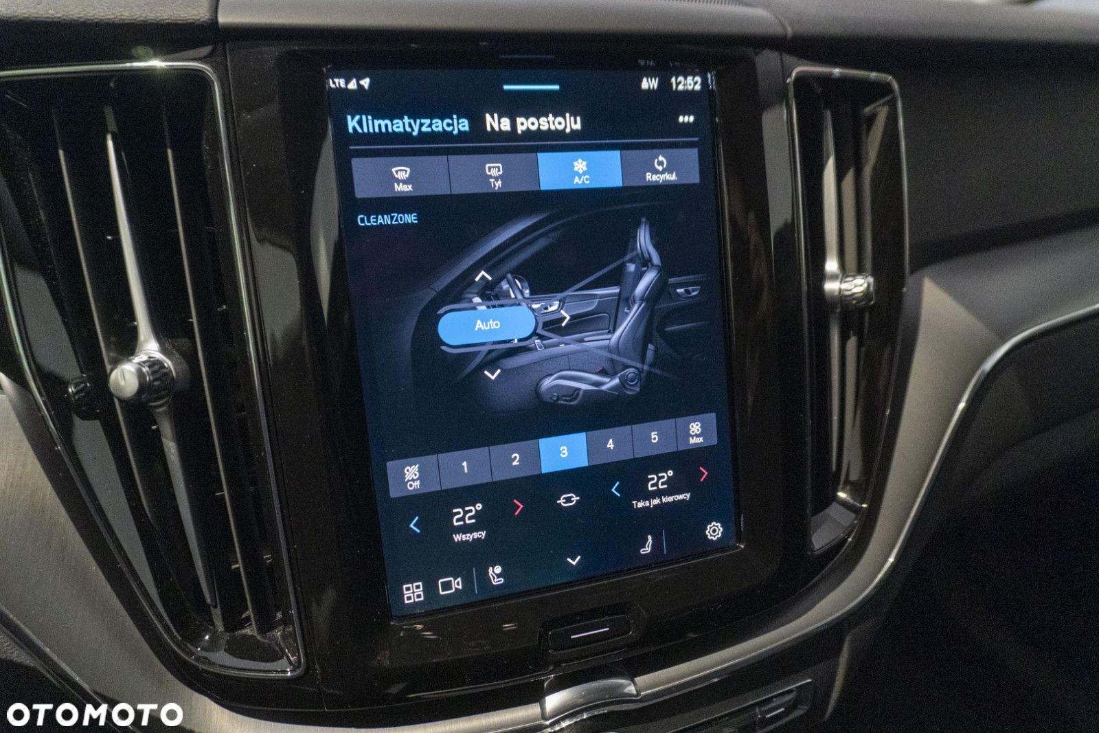 Volvo XC 60 - 31