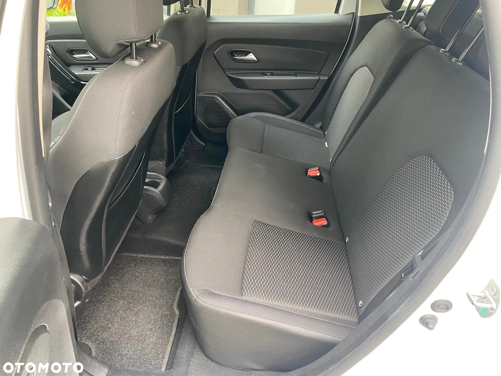 Dacia Duster 1.6 SCe Laureate S&S - 24