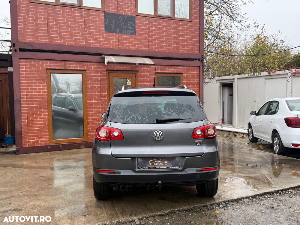Volkswagen Tiguan - 32