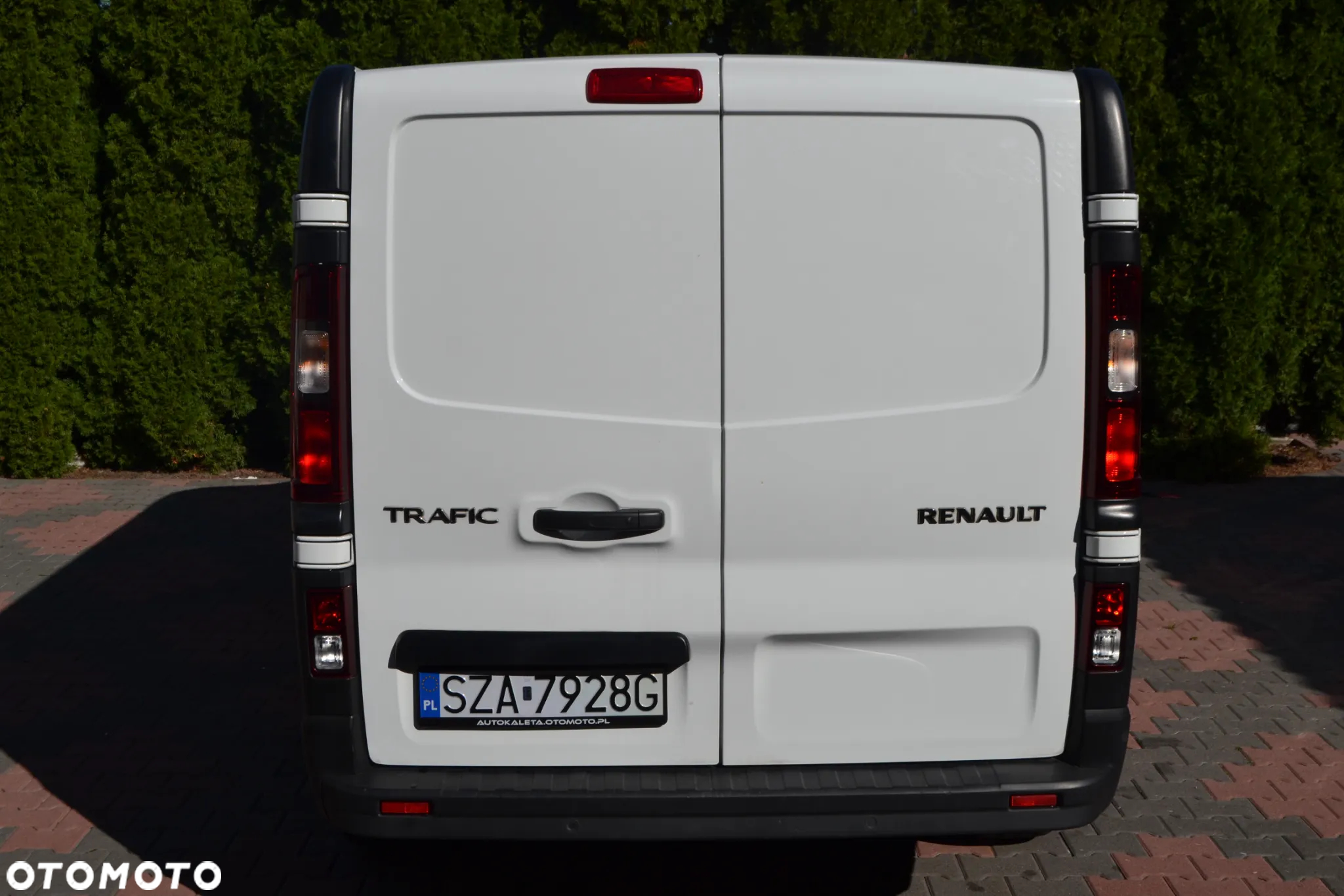 Renault Trafic 2.0 dCi L2H1 HD Extra (bryg.) - 10