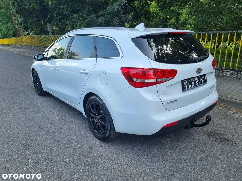Kia Ceed 1.6 GDI Vision - 3
